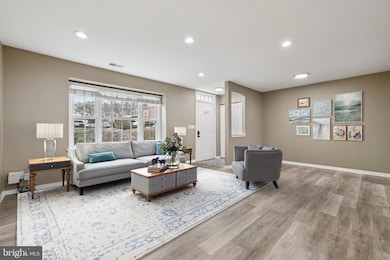 9075 N Laurel Rd unit E, Laurel, MD 20723 - photo 7