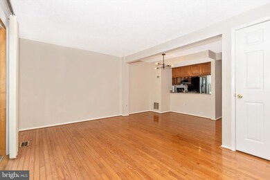 1432 Farmcrest Way, Silver Spring, MD 20905 - photo 6