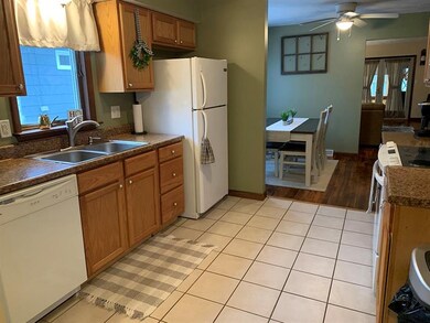 185 Division St, Homer City, PA 15748 - photo 5