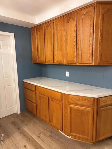 29581 Rosemont St, Roseville, MI 48066 - photo 5