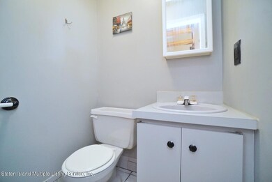 12 Simmons Ln, Staten Island, NY 10314 - photo 7
