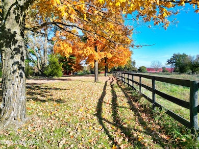 1915 State Road Y, New Bloomfield, MO 65063 - photo 3