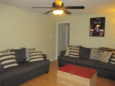 Living Room (View 4 of 4)