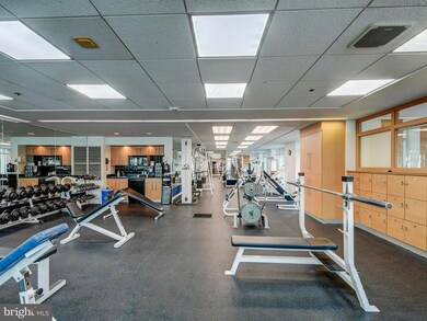 Harborview Towers unit PH1B, Baltimore, MD 21230 - photo 4