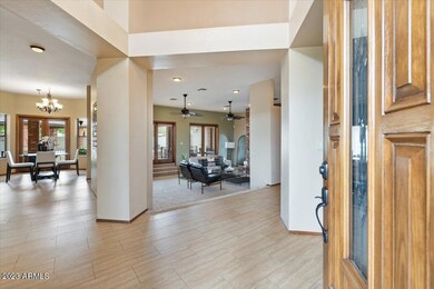 04-Foyer
