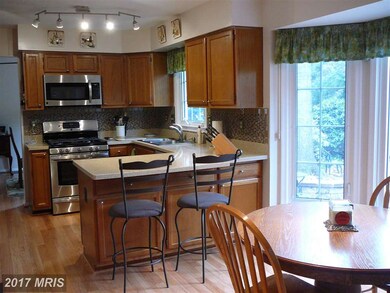 13194 Ladybank Ln, Herndon, VA 20171 - photo 7