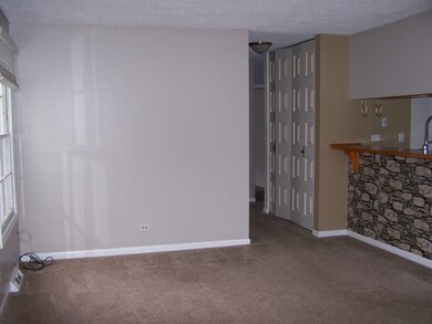 1274 Prairie Ave unit D, Glendale Heights, IL 60139 - photo 6