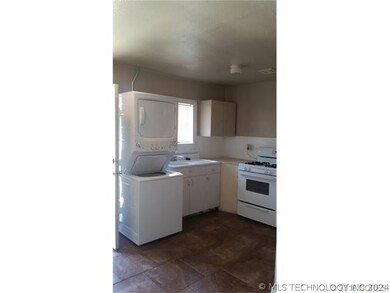 232 Wilson Ave, Tahlequah, OK 74464 - photo 3