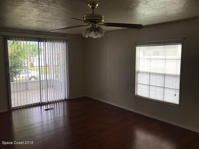 916 Periwinkle Cir, Sebastian, FL 32976 - photo 4