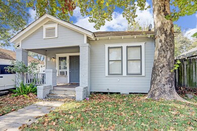 607 Enid St unit 2, Houston, TX 77009 - photo 2