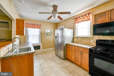 812 N Evans St, Pottstown, PA 19464 - photo 6