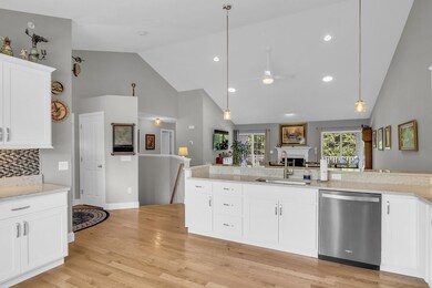 5 Remington Dr unit 904A, East Hampstead, NH 03826 - photo 4