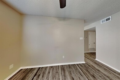 2209 Sequoia Ln, Bedford, TX 76021 - photo 5