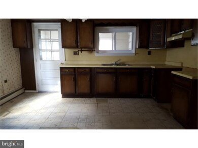 54 Ann St, Pottsville, PA 17901 - photo 6