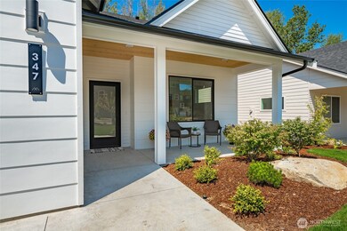 709 E 5th St, Nooksack, WA 98276 - photo 2