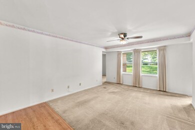 300 Chapel Ct unit 105, Walkersville, MD 21793 - photo 3