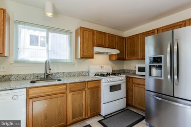 9544 Saddlebag Row, Columbia, MD 21045 - photo 3