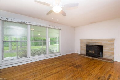 944 Eggleston Rd, Aurora, OH 44202 - photo 2