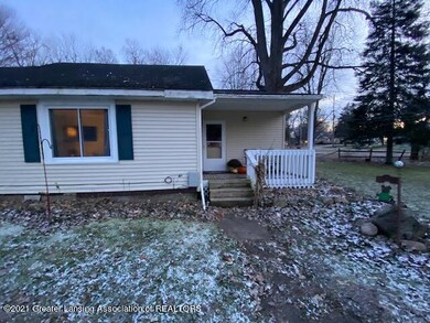 6301 Rosedale Rd, Lansing, MI 48911 - photo 2