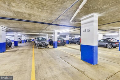 The Williamsburg unit 1123, Arlington, VA 22201 - photo 4