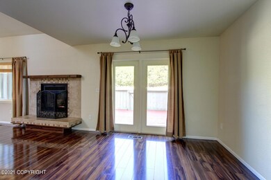 Living Room w/Backyard Access