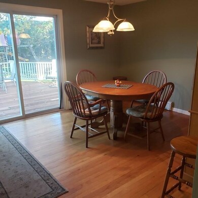 5 Red Oaks Cir, Feeding Hills, MA 01030 - photo 4