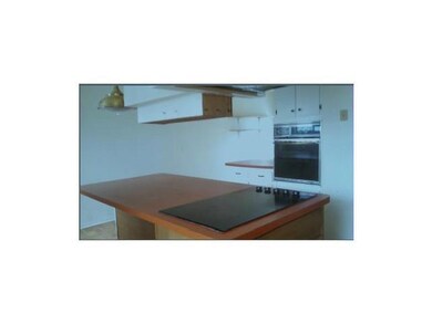 142 S Kenazo Ave, Horizon City, TX 79928 - photo 4