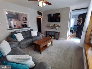 220 Fernwood Ave, Folsom, PA 19033 - photo 6