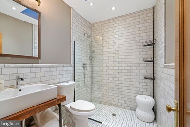 1320 10th St NW, Washington, DC 20001 - photo 6