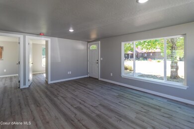 1210 W Polaris ave MLS-25
