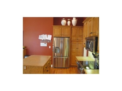 Lots of cabinets & counterspace!