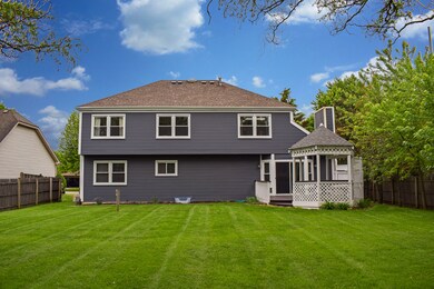 1307 Frederick Ln, Naperville, IL 60565 - photo 3