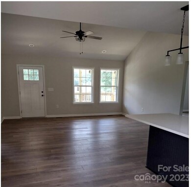 816 Orchard St unit 2/2, Shelby, NC 28152 - photo 3