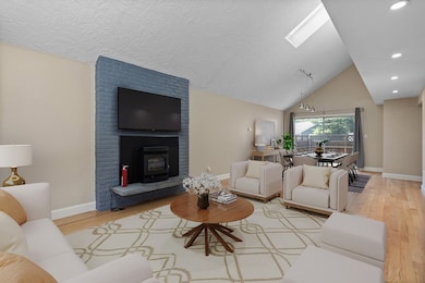 134 Russet Ln, Boxborough, MA 01719 - photo 5