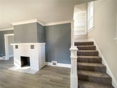 890 Nela View Rd, Cleveland, OH 44112 - photo 3