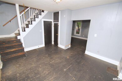 1518 Pershing Ave, Davenport, IA 52803 - photo 5