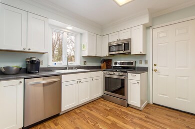 2150 Surreygate Dr, Columbus, OH 43235 - photo 6