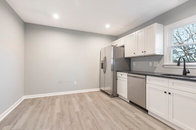 429 S Main St unit 7, Attleboro, MA 02703 - photo 6
