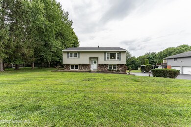 18 Elward Rd, Troy, NY 12180 - photo 2