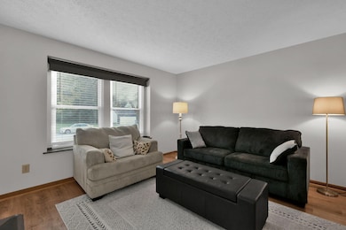 3077 Highland Park Dr, Pickerington, OH 43147 - photo 5