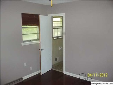BEDROOM 1-MASTER