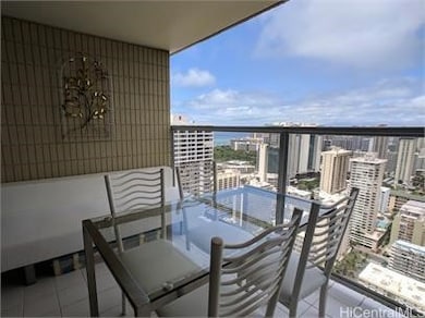 PATIO VIEW LEFT SIDE