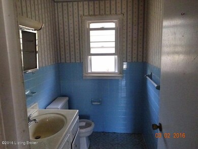 811 Church St, Lebanon Junction, KY 40150 - photo 3