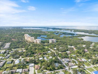 8915 Vamo Rd, Sarasota, FL 34231 - photo 7