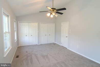 12230 Tildenwood Dr, Rockville, MD 20852 - photo 7