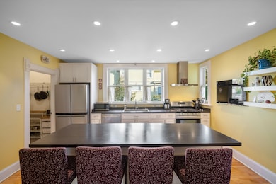 2421 N 2nd St, Milwaukee, WI 53212 - photo 6