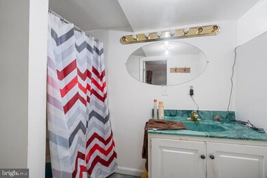 900 N Franklintown Rd, Baltimore, MD 21216 - photo 3