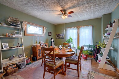 1487 S 4th St (25)