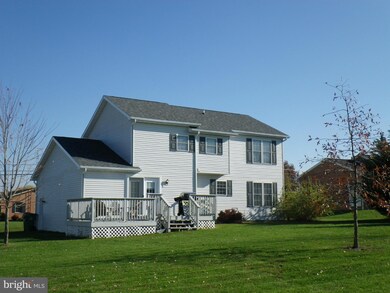 1586 Leafmore Rd, Chambersburg, PA 17202 - photo 2