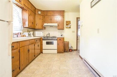 2267 Yost Rd, Bath, PA 18014 - photo 4